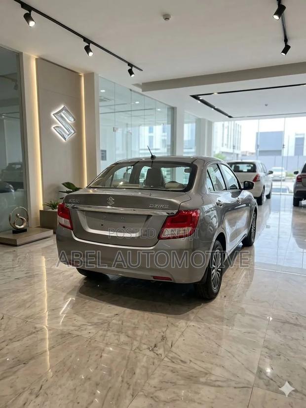 New Suzuki Dzire 2023 Silver