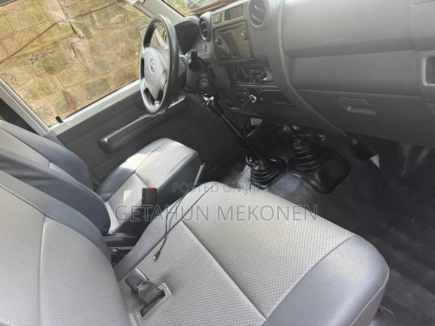 Toyota Land Cruiser 2020 White