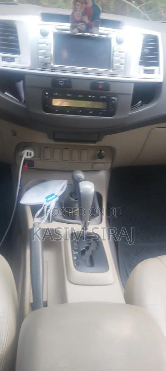 Toyota Hilux 2.5 D-4D 4X4 SRX 2009 Blue
