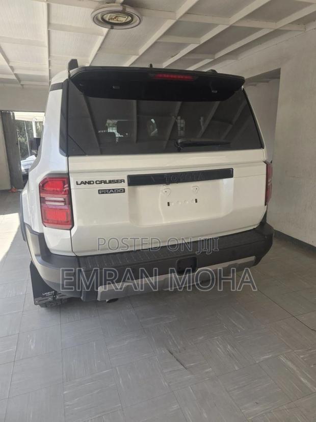 New Toyota Land Cruiser Prado 2025 White