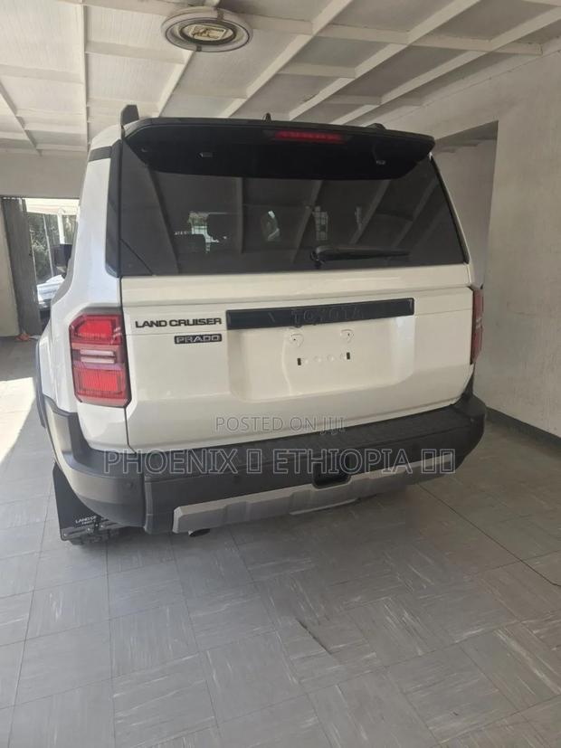New Toyota Land Cruiser Prado 2025 White