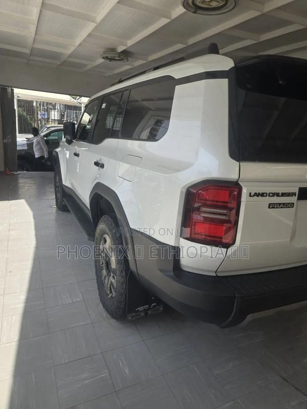 New Toyota Land Cruiser Prado 2025 White