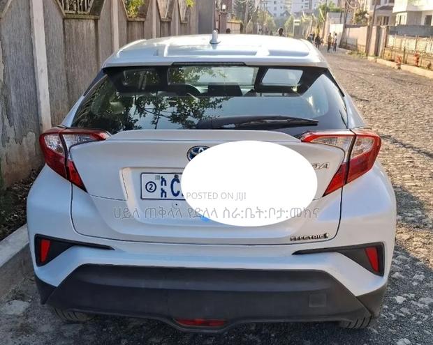 Toyota C-HR 2022 Ivory