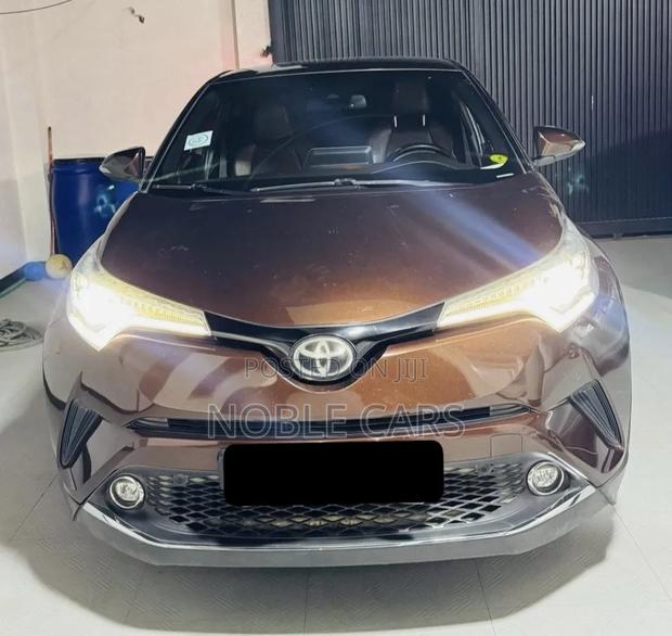 Toyota C-HR 2017 Brown