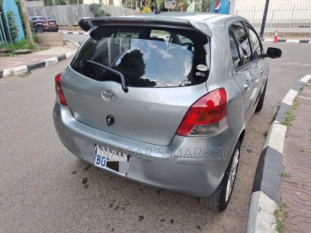 Toyota Yaris 2008 Gray