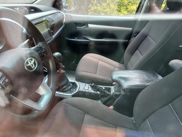 Toyota Hilux Revo Double Cab Deisel 2.4 RWD 2016 Silver