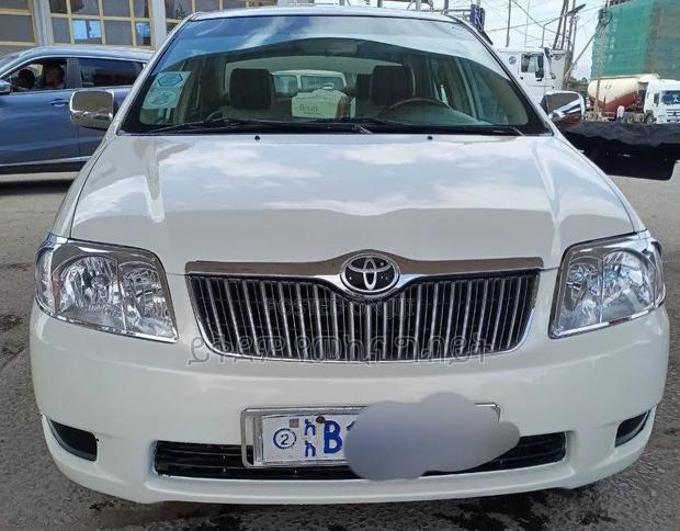 Toyota Corolla 2007 White