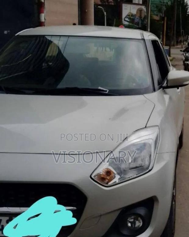 Suzuki Swift 2022 Ivory