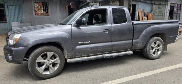 Toyota Tacoma 2014 Black