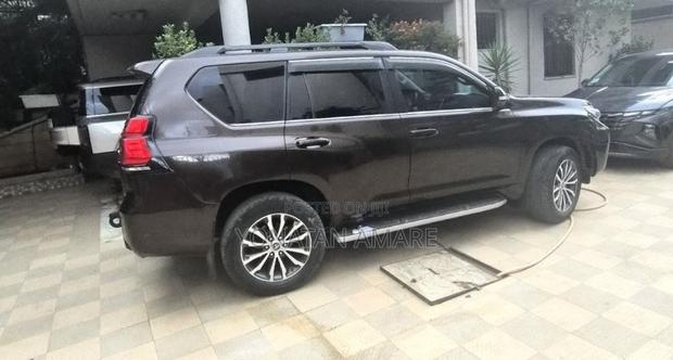 Toyota Land Cruiser Prado 2019