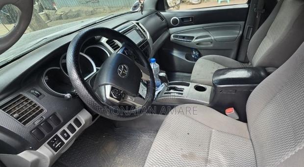 Toyota Tacoma 2013 Gray