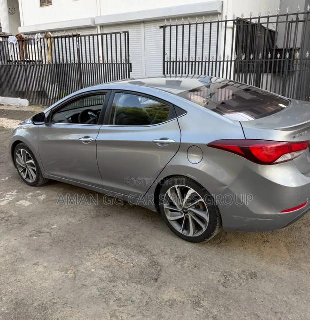 Hyundai Avante 2013 Silver