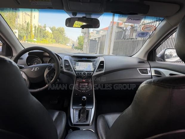Hyundai Avante 2013 Silver