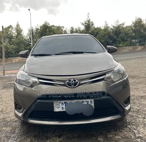 Toyota Yaris 2014