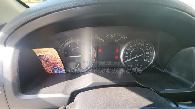 Toyota Land Cruiser 2010 White