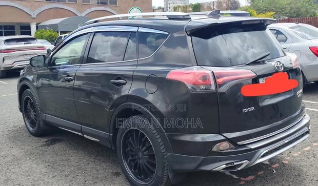 Toyota RAV4 2016 Black