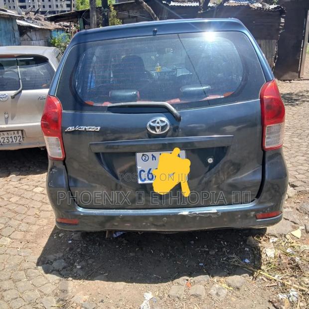 Toyota Avanza 2013 Gray