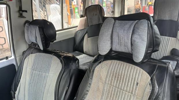 Toyota Land Cruiser 1995 White