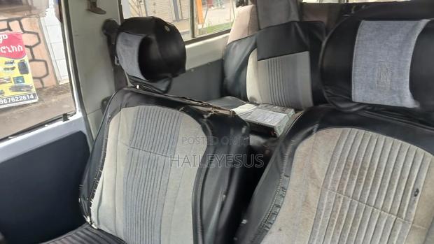 Toyota Land Cruiser 1995 White