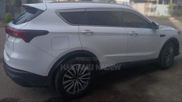 Jetour X70 2025 White