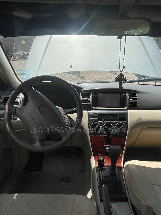 Toyota Corolla 2007 Gold