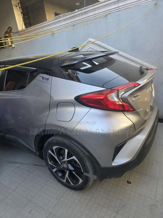 Toyota C-HR 2020 Silver