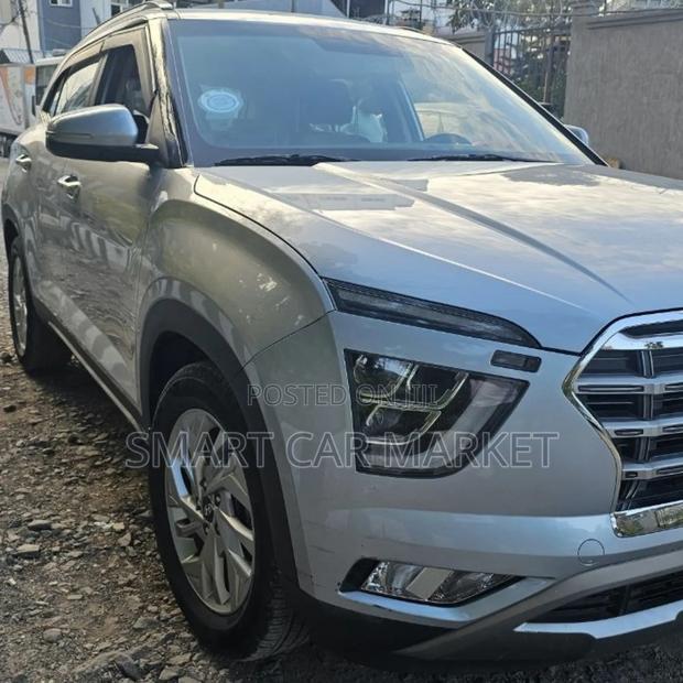 Hyundai Creta 2022 Silver
