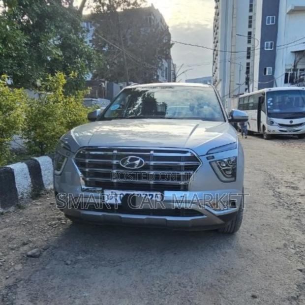 Hyundai Creta 2022 Silver