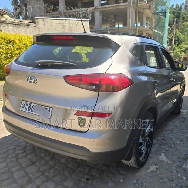 Hyundai Tucson 2020 Gold