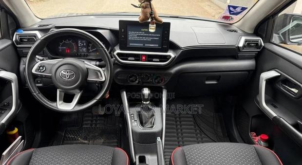 Toyota Raize 2021 Black