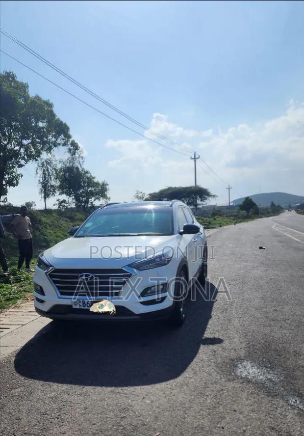 Hyundai Tucson 2020 White