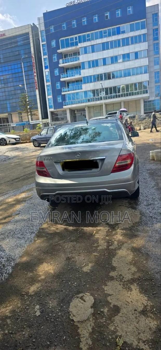 Mercedes-Benz C200 2012 Silver