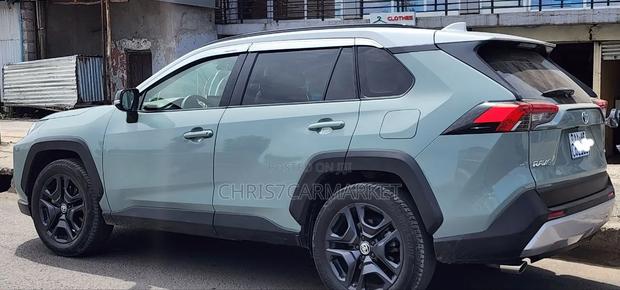 Toyota RAV4 Adventure AWD 2023 Gray