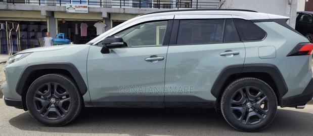Toyota RAV4 2023