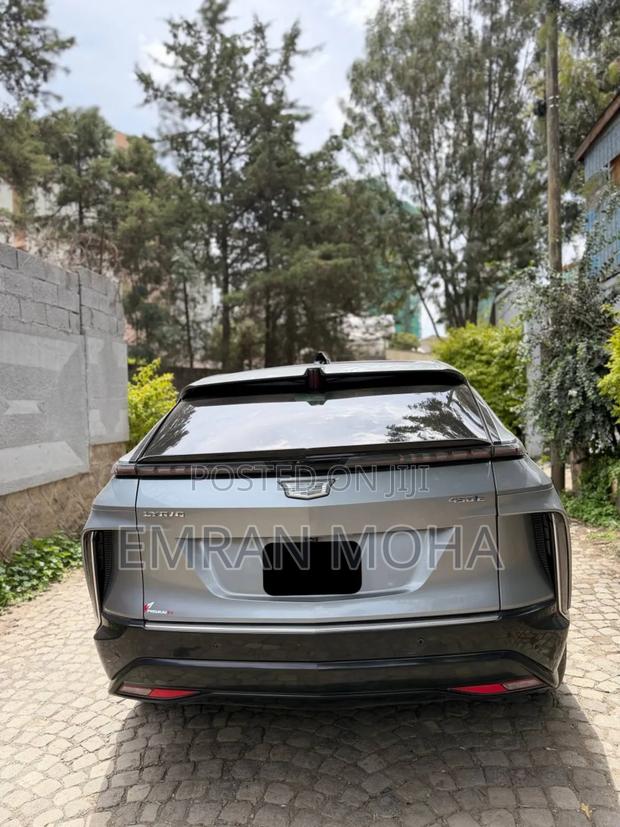 Cadillac Lyriq 2022 Beige
