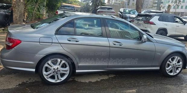 Mercedes-Benz C200 2013 Silver