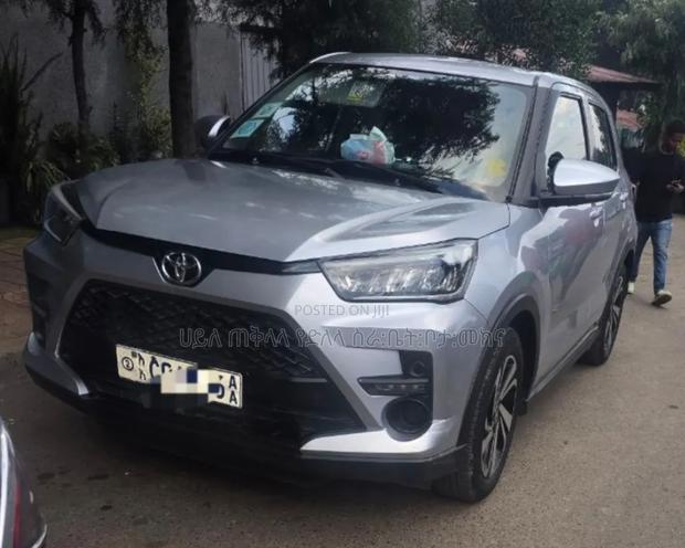 Toyota Raize 2022 Off white