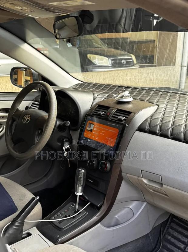 Toyota Corolla 2012 Gray