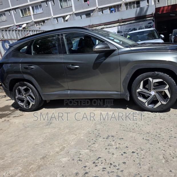 Hyundai Tucson 2022 Silver