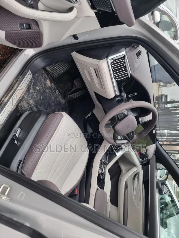 New BYD Song Plus 2025 Off white