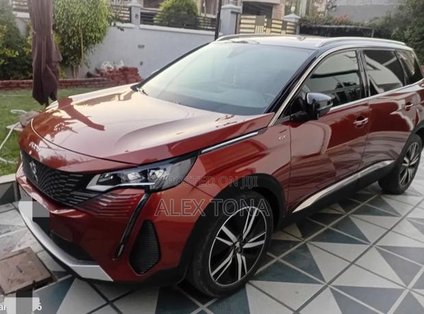 Peugeot 5008 2022 Burgundy