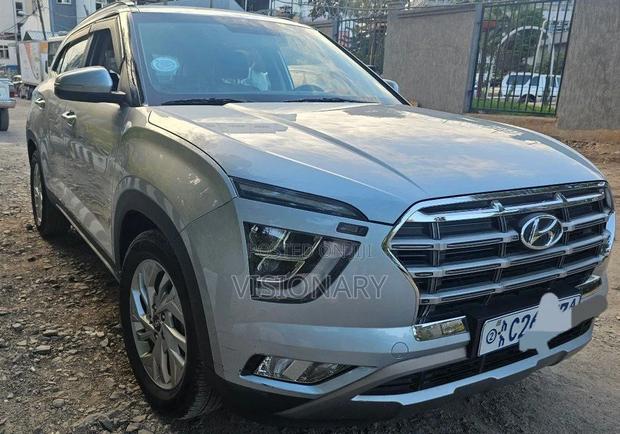 Hyundai Creta 2022 Silver
