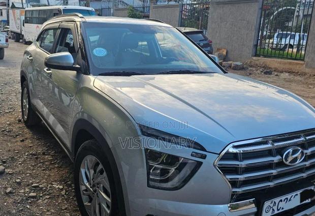 Hyundai Creta 2022 Silver