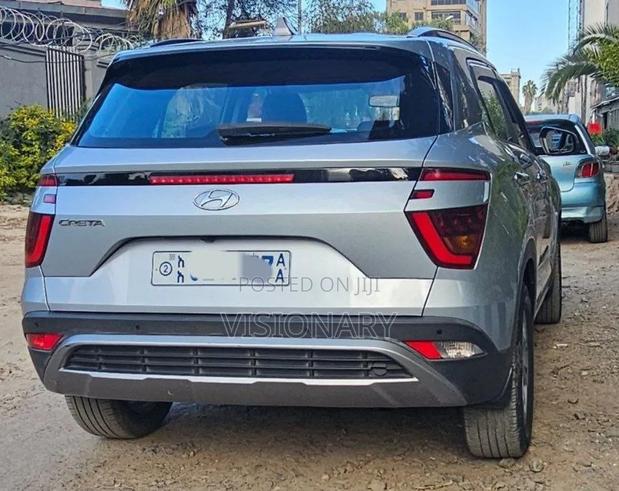 Hyundai Creta 2022 Silver
