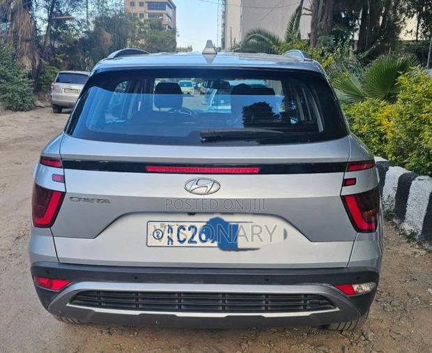 Hyundai Creta 2022 Silver