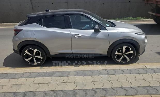 Nissan Juke 2022 Silver