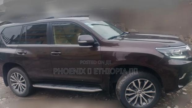 Toyota Land Cruiser Prado 2018 Brown