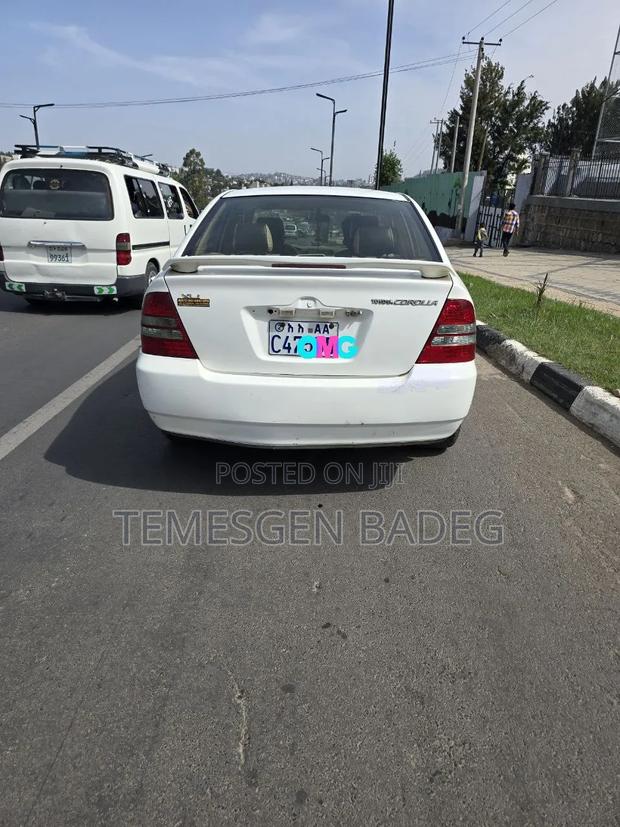 Toyota Corolla 2003 White