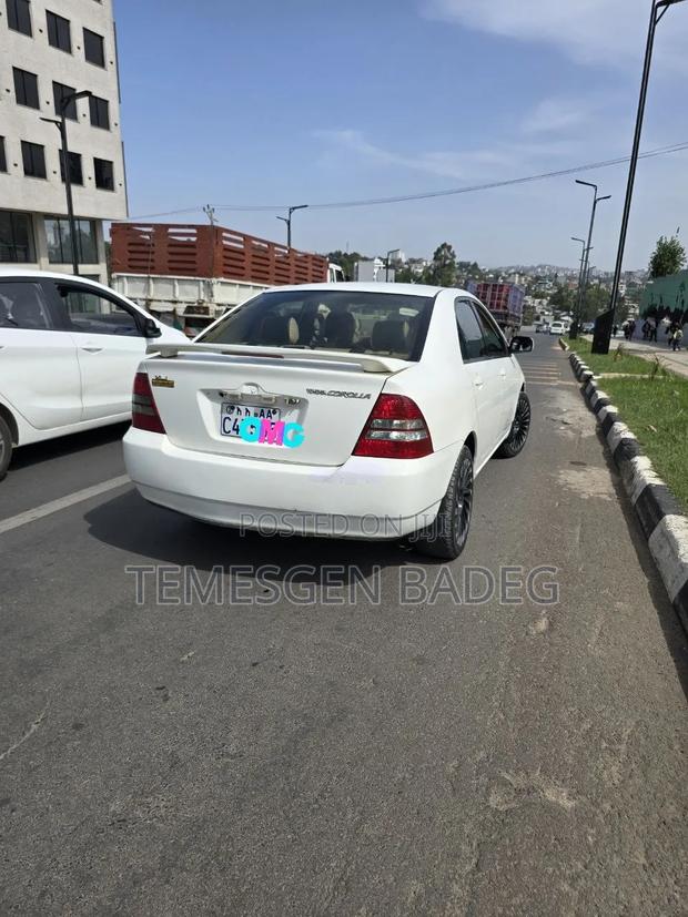 Toyota Corolla 2003 White