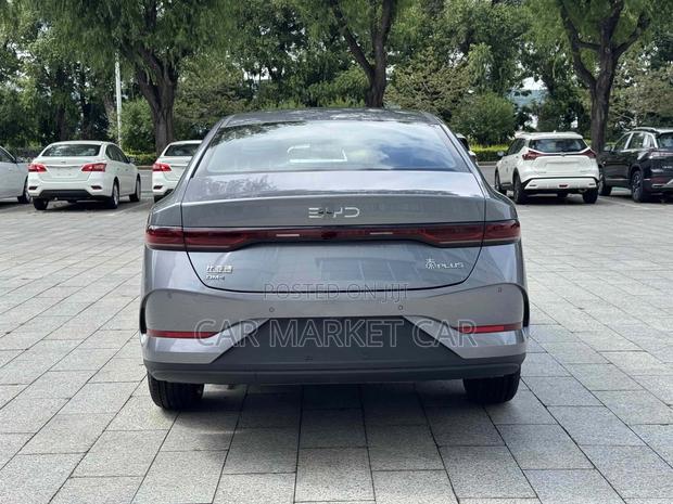 New BYD Qin Plus DM-i 2025 Gray